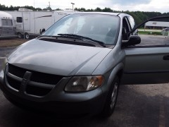 BUY DODGE CARAVAN 2003 4DR SE 113