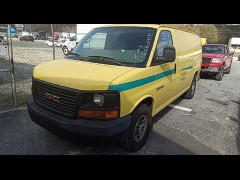 BUY GMC SAVANA CARGO VAN 2006 2500 135